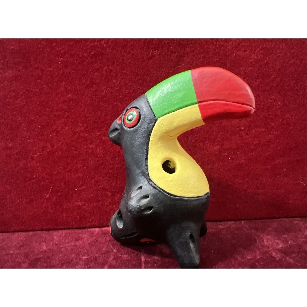 Handmade Black Toucan Bird Clay Whistle Ocarina Folk Art Mexico Red Green‎ Yello